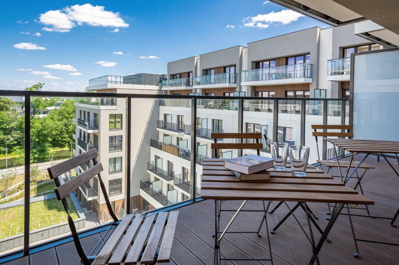 Apartment Walonska With Free Parking Wroclaw By Noclegi Renters מראה חיצוני תמונה