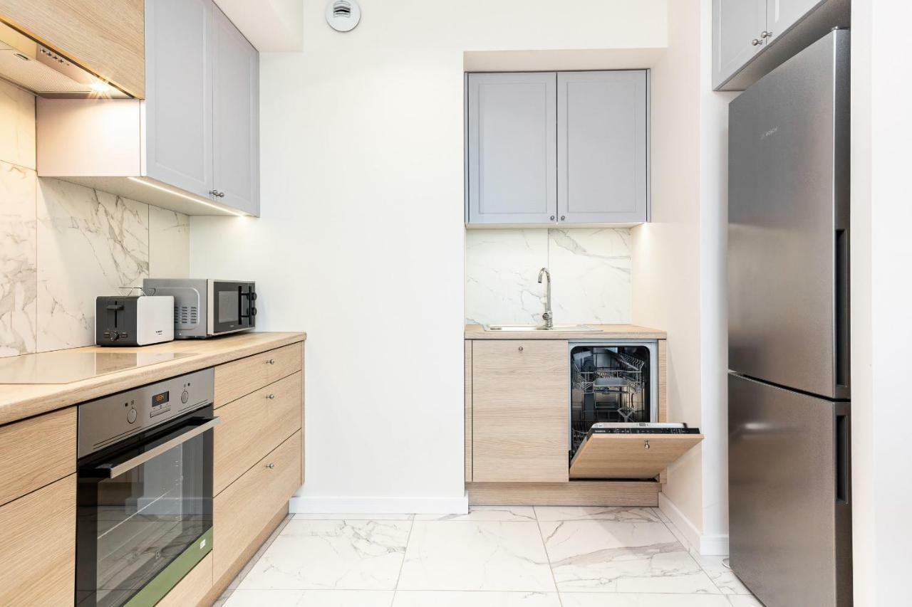 Apartment Walonska With Free Parking Wroclaw By Noclegi Renters מראה חיצוני תמונה